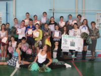 Накануне праздника в МБОУ «СОШ № 18» был проведен спортивный конкурс среди старших классов «А ну-ка, парни!»